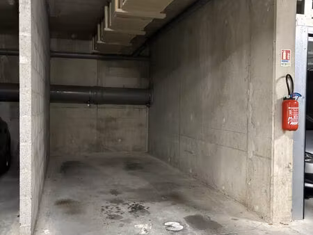 parking - cesson-sevigne