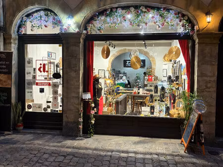 vieux lyon - rue juiverie - murs commerciaux