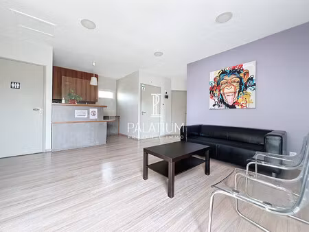 local professionnel de 92 m2 à mallemort (za)