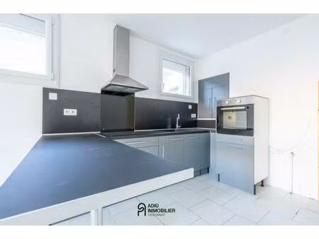 maison avec garage en centre-ville