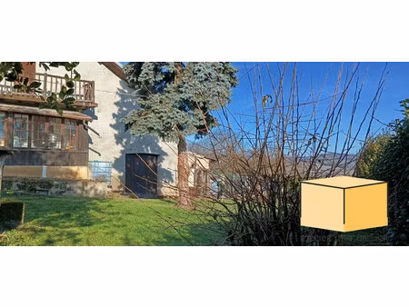 maison avec terrain et dépendances