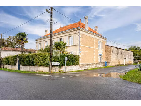 maison de maître avec dépendances - 20 min de royan