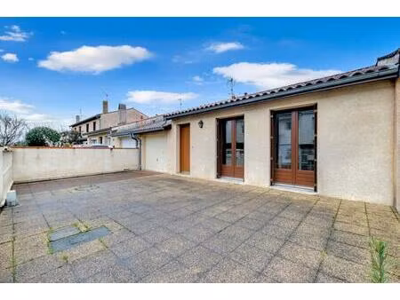 en plein cœur de cugnaux : le confort du