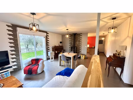 a vendre maison ancienne vern d'anjou  erdre en anjou