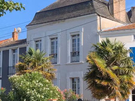 maison paimboeuf 7 pièce(s) 182.30 m2