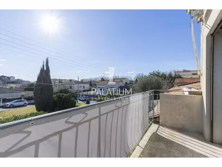 maison en centre ville rénovée- garage- jardin