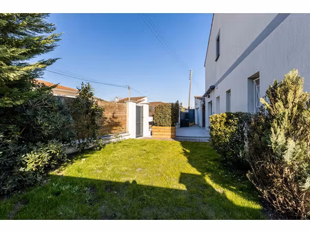 talence bagatelle agreable maison meublee t4 recente avec