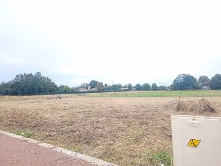 terrain constructible viabilisé à vendre