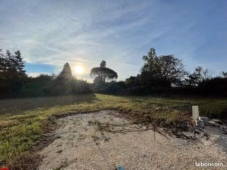 terrain 854 m² la croix blanche