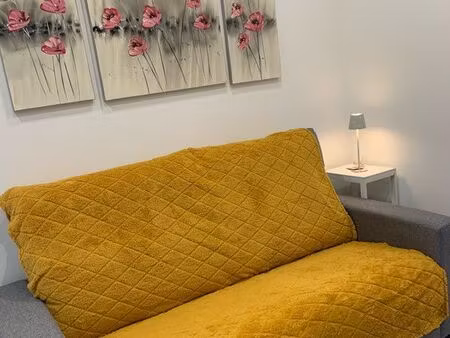 location studio meublé