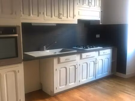 appartement sur 2 niveaux. 97 m²