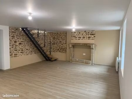 maison en pierre 150 m² – 3 chambres dont suite parentale – 850