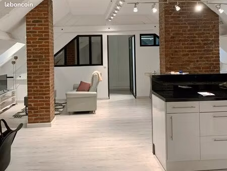 meublé atypique lumineux hyper centre saint-quentin