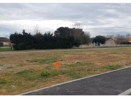 terrain 420 m² seilh