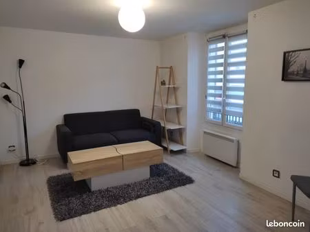 bel appartement 2 pièces meublé entièrement rénové