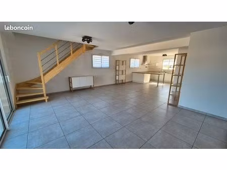 loue maison récente