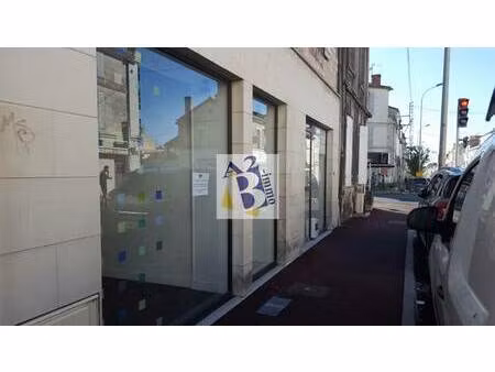 local commercial à louer