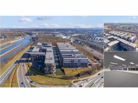 bureaux à louer à guldensporenpark 81 merelbeke (rbv26060)