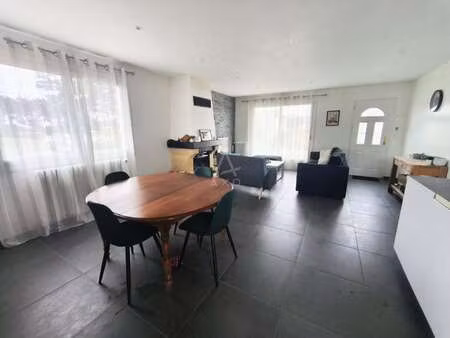 vente maison au puy-saint-bonnet (49300) : à vendre / 93m² le puy-saint-bonnet