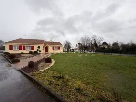 vente maison à sainte-foy (85150) : à vendre / 133m² sainte-foy