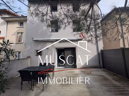 le peage-de-roussillon - maison de ville 5 pièces - 3 chambres - grenier - jardin - cave