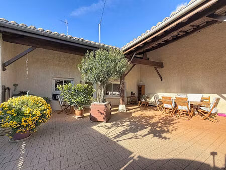 belle maison à meximieux de 140m² avec 5 chambres sur un jardin de 565m² avec terrasse cou