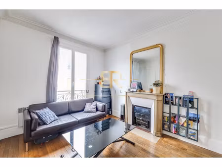 bon etat / calme / lumineux / secteur batignolles