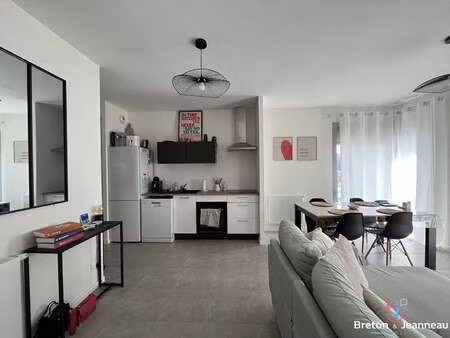 location appartement 2 pièces à laval (53000) : à louer 2 pièces / 48m² laval