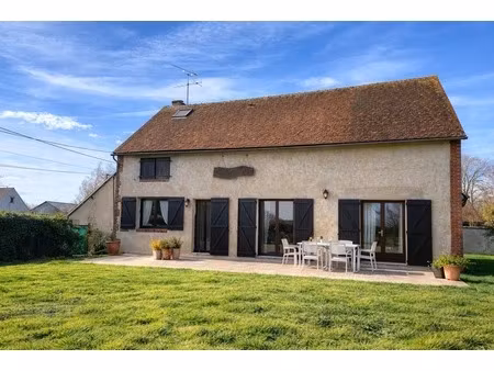 à vendre maison de campagne avec grand jardin arboré à 1 h 40 de paris  dans le loiret