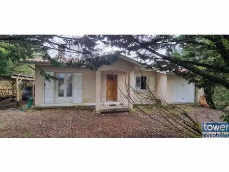 plain-pied 83m² 2ch garage piscine cabanons