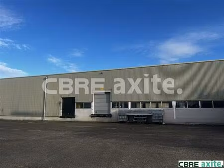 vente local d'activités cremieu 3 900 m²