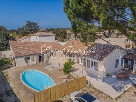 a voir ! : villa 160 m2 + t2 indépendant 50m2 env. et piscine