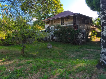 maison vetuste avec un de terrain - 840 m2 5 mn de la plage