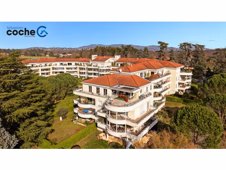 charbonnières - rooftop 143m² avec solarium de 100 m²