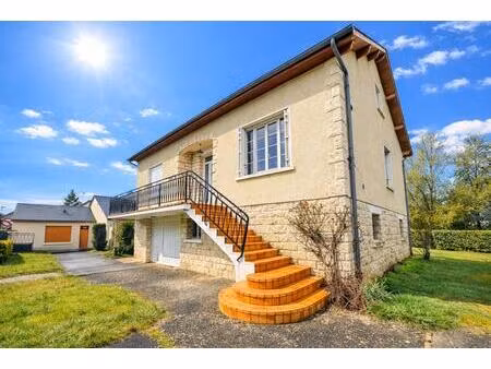 jolie maison sur sous sol avec cabinet médical indépendant à jouet sur l'aubois