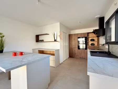 maison de caractère de qualité à la rochelle