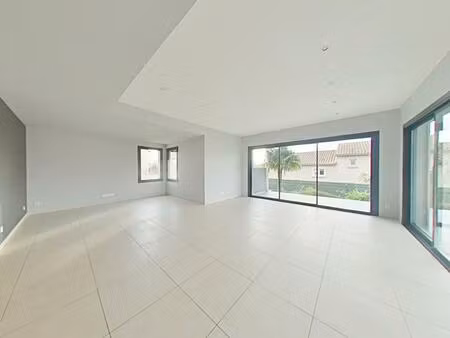 location maison 4 pièces 131m² pizancon 26300