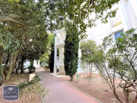 parking à louer - avignon (84) - 41€