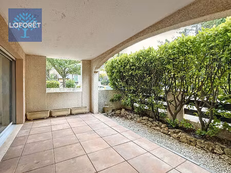 grand studio (31.91m2) - aix ouest