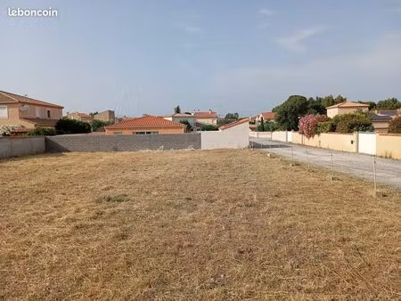 particulier vend beau terrain sur espira de l'agly