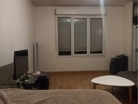 studio de 28m2 meublé - résidence récente - dpe c