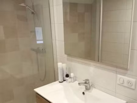 duplex maison clôturé