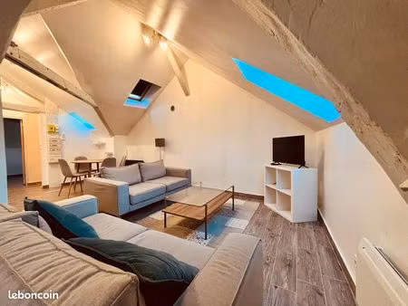 superbe type 2 meublé entièrement renové