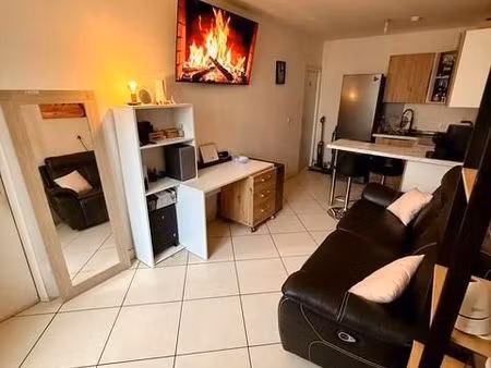 studio 1 pièce 25 m²