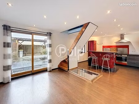 maison 3 pièces 49 m²
