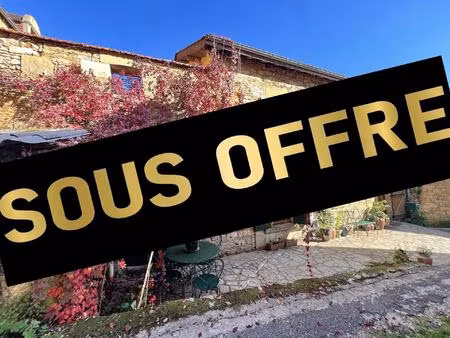 authentique maison de village en pierre au coeur du périgord no