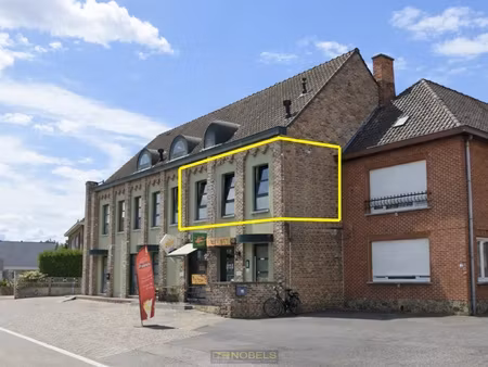 appartement te koop in kruisem met 3 slaapkamers