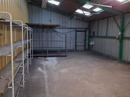 location local commercial 155m² armbouts cappel 59380