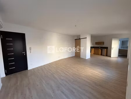 location appartement 3 pièces 76 m² à l’isle-sur-la-sorgue (84800)