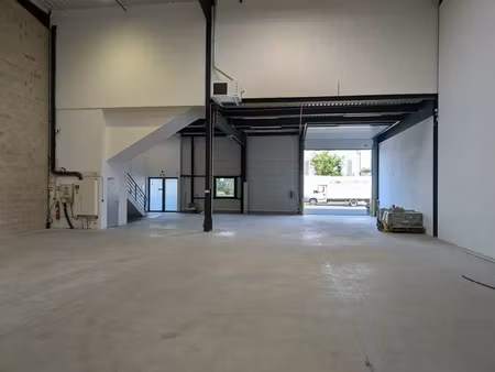 local d'activite a louer